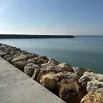 Aky&suki Sea View * أوليمبْ